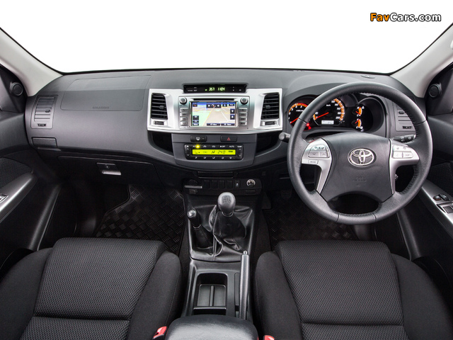 Toyota Hilux SR5 Xtra Cab 4x4 AU-spec 2011 wallpapers (640 x 480)