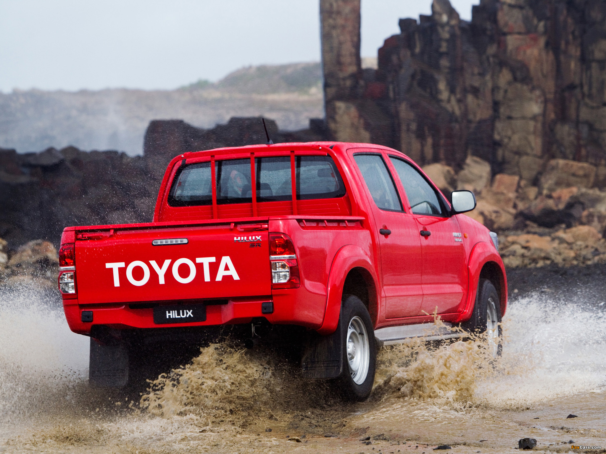 Toyota Hilux SR Double Cab 4x4 AU-spec 2011 wallpapers (2048 x 1536)