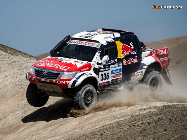 Toyota Hilux Rally Car 2012 wallpapers (640 x 480)