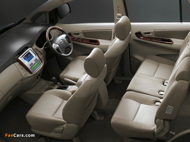 Images of Toyota Kijang Innova 2013 (640 x 480)