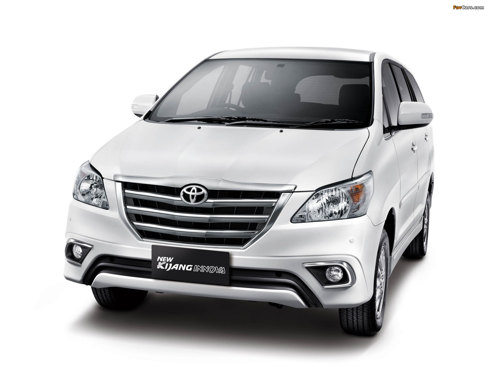 Photos of Toyota Kijang Innova 2013 (1600 x 1200)