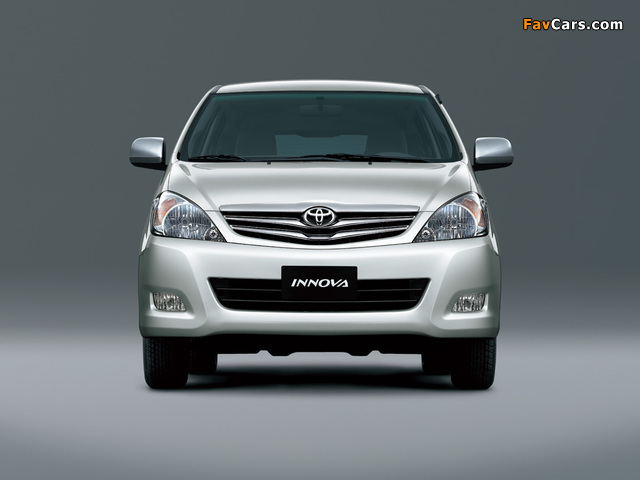 Pictures of Toyota Innova 2008 (640 x 480)