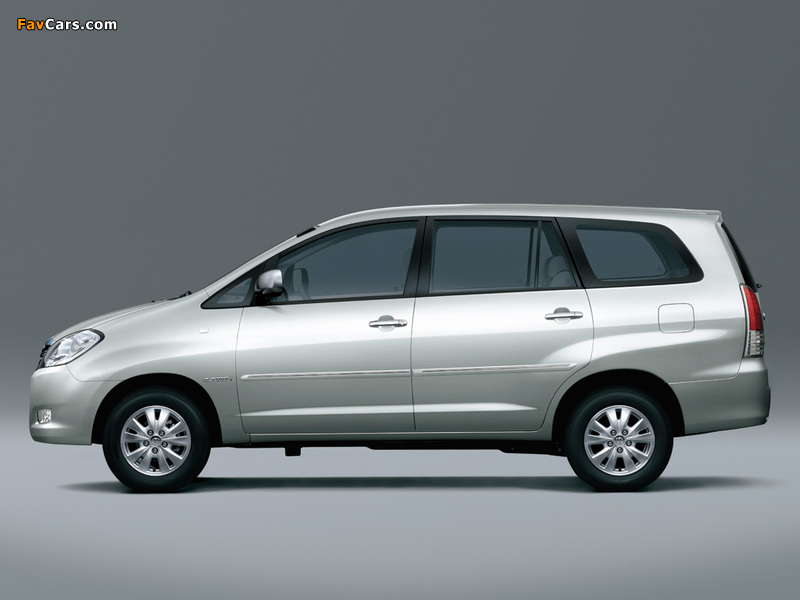 Toyota Innova 2008 images (800 x 600)
