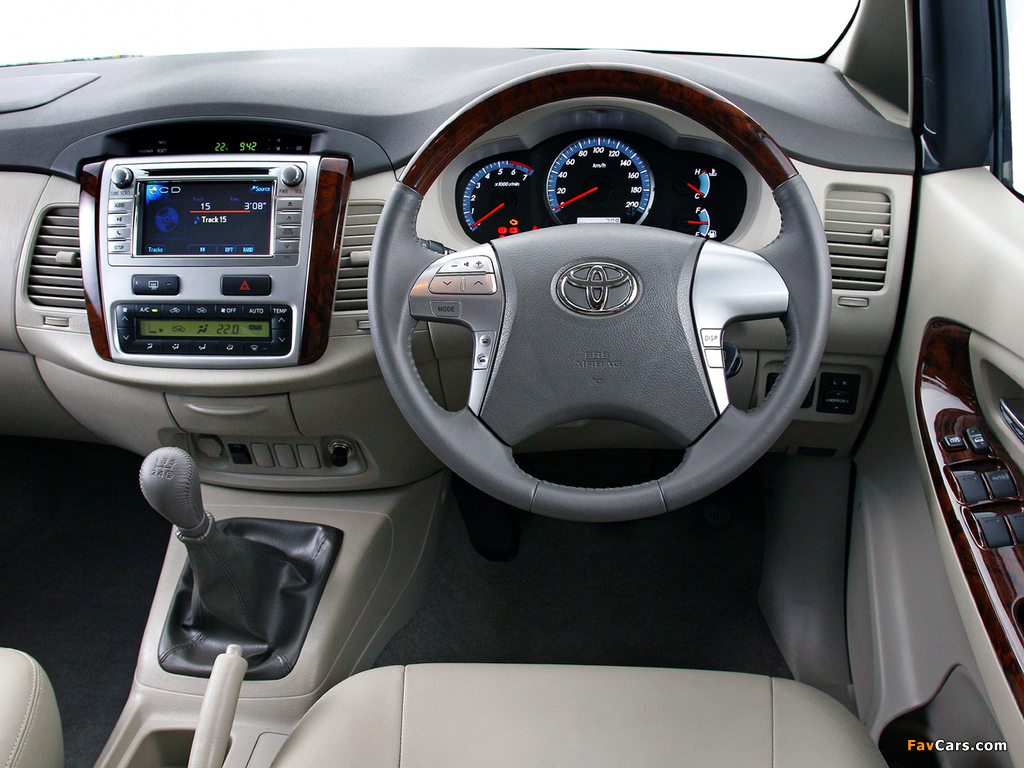 Toyota Innova ZA-spec 2011 pictures (1024 x 768)