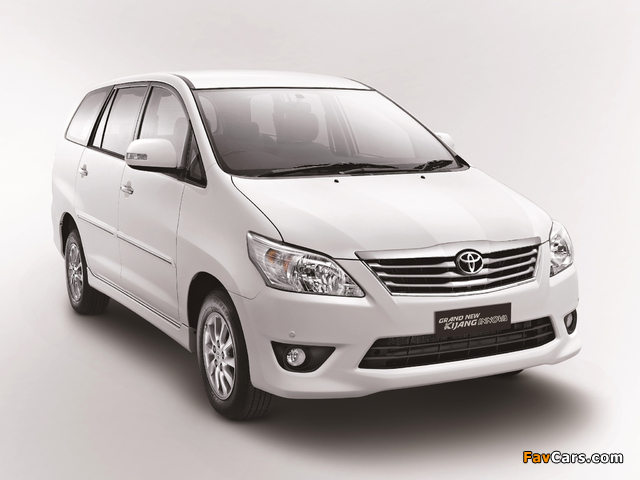 Toyota Grand New Kijang Innova 2011 wallpapers (640 x 480)