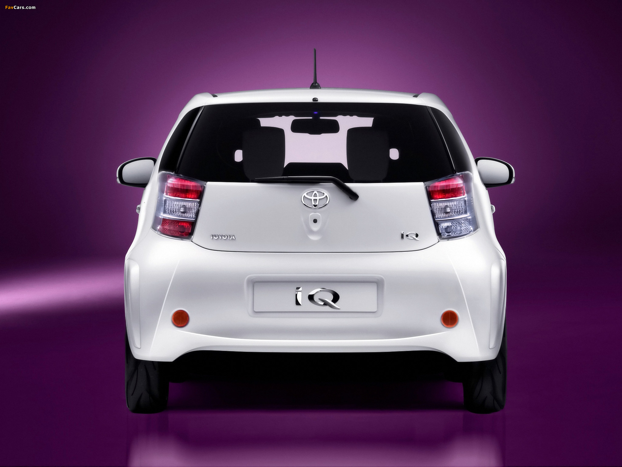 Images of Toyota iQ (KGJ10) 2008 (2048 x 1536)