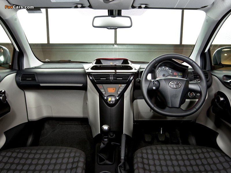 Pictures of Toyota iQ UK-spec (KGJ10) 2009 (800 x 600)