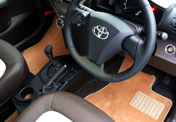 LX-Mode Toyota iQ 2008 images