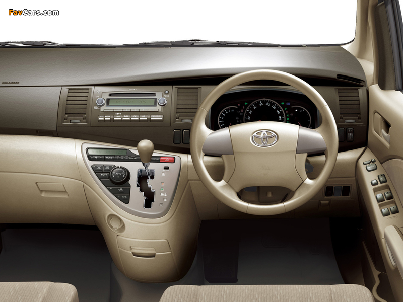 Pictures of Toyota Isis L 2007–09 (800 x 600)