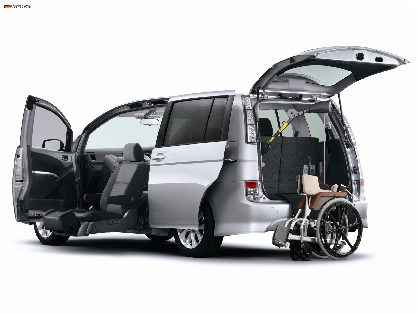 Toyota Isis Welcab Side Lift-up Seat Car 2011 images (1600 x 1200)