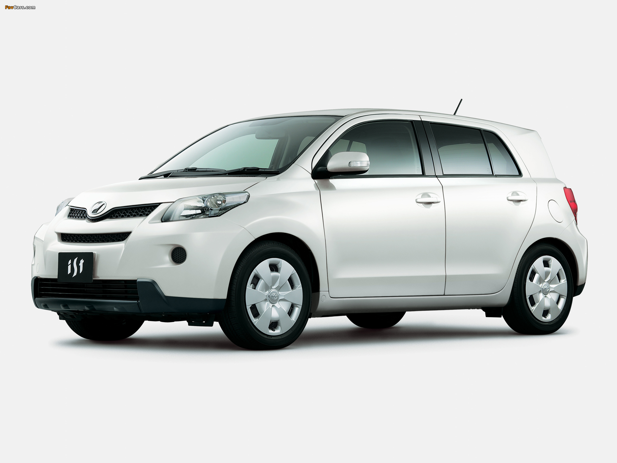 Toyota Ist 2007 images (2048 x 1536)