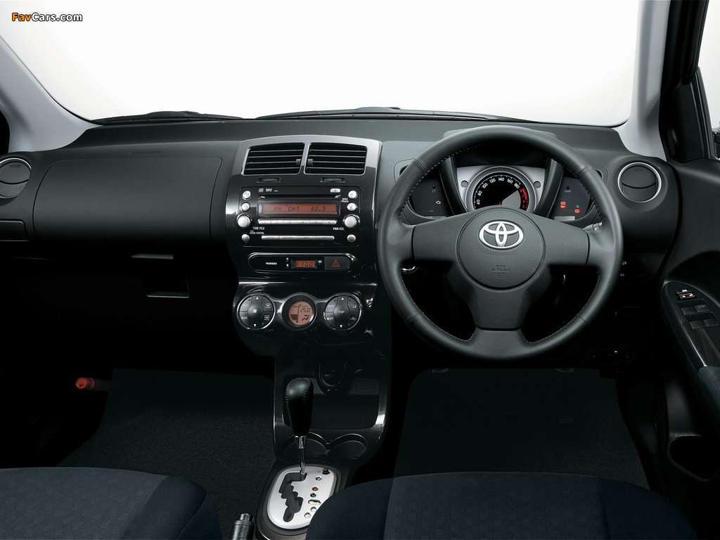 Toyota Ist 2007 wallpapers (1024 x 768)