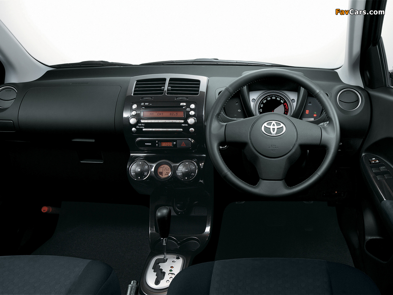 Toyota Ist 2007 wallpapers (800 x 600)