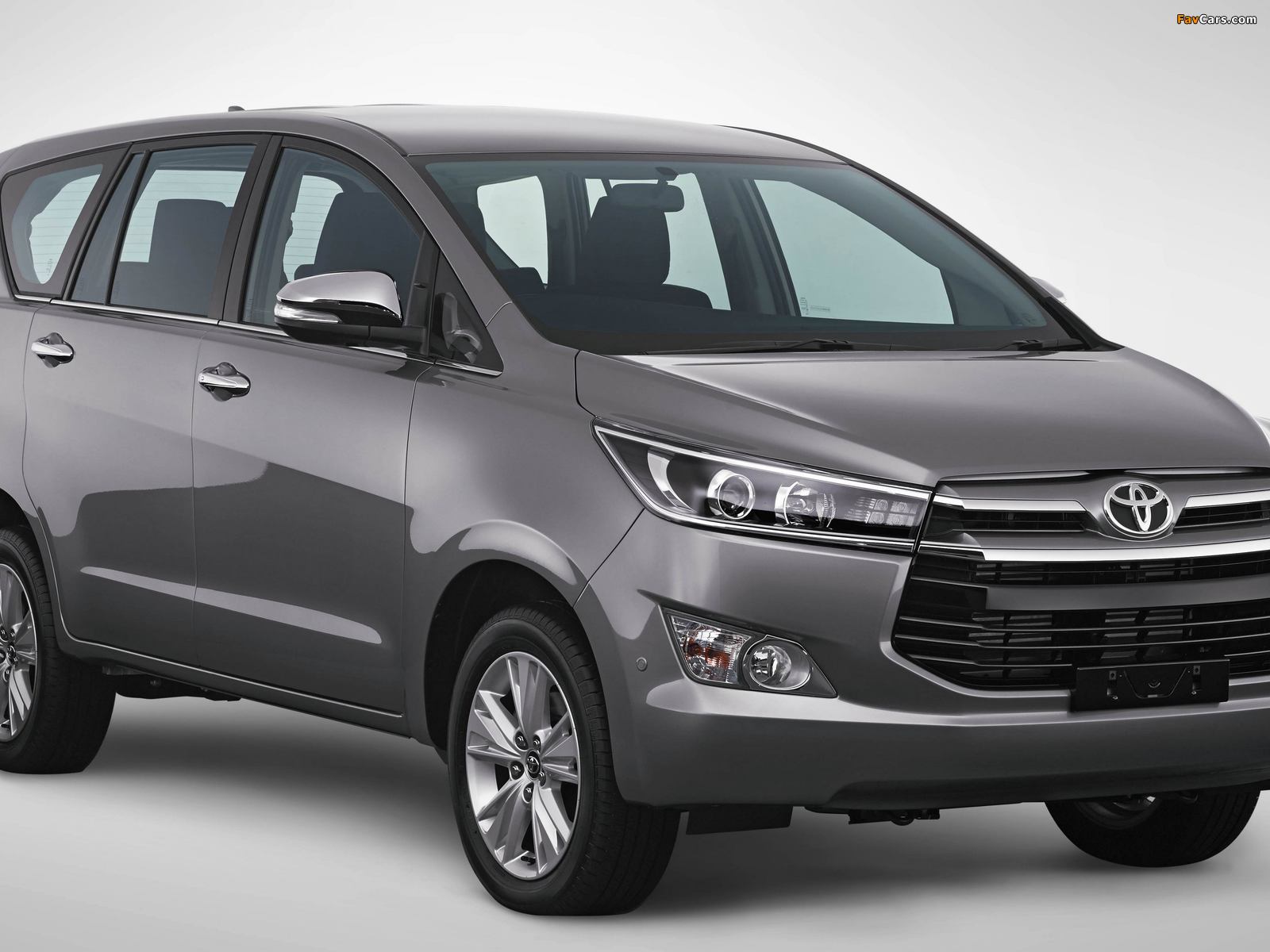 Toyota Kijang Innova 2015 pictures (1600 x 1200)