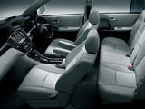 Images of Toyota Kluger 2003–07