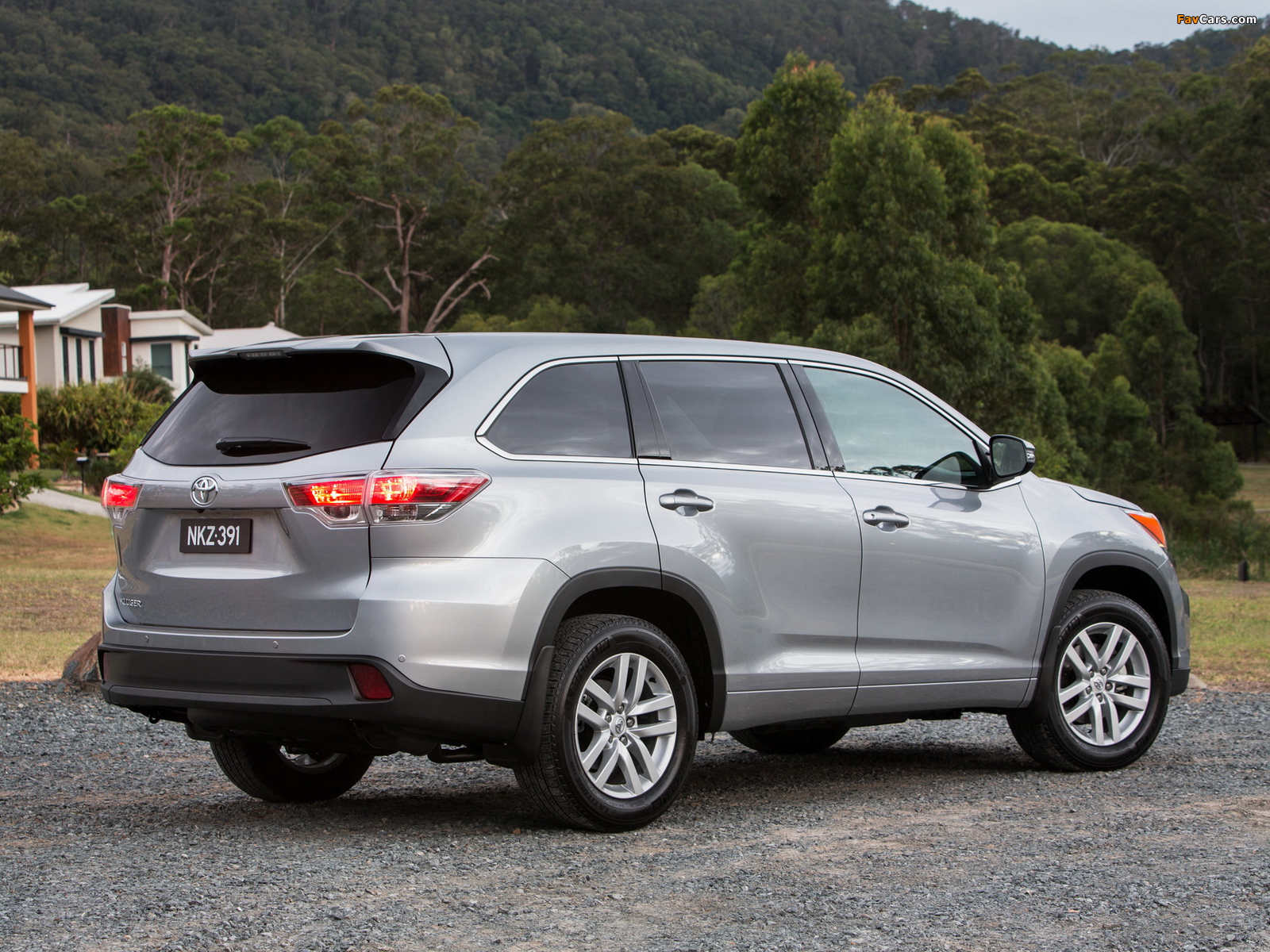 Toyota Kluger 2014 images (1600 x 1200)