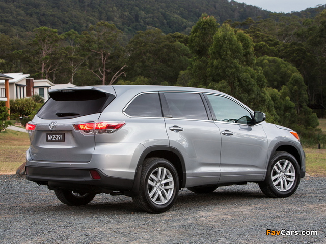 Toyota Kluger 2014 images (640 x 480)