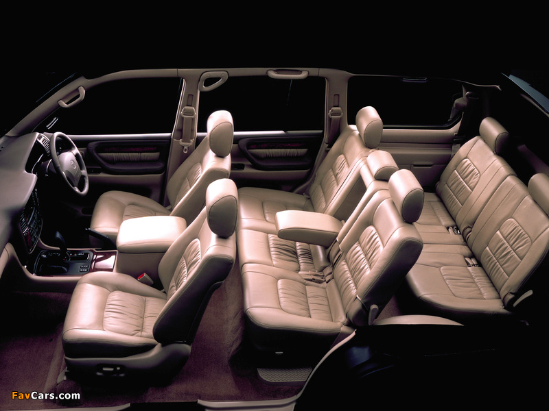 Pictures of Toyota Land Cruiser Cygnus (UZJ100W) 1998–2003 (800 x 600)