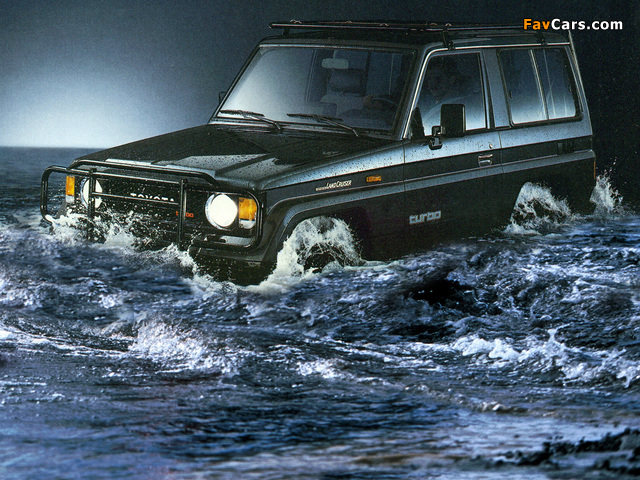 Images of Toyota Land Cruiser II (LJ71) 1985–90 (640 x 480)