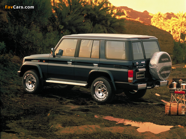 Pictures of Toyota Land Cruiser II (J78G) 1990–96 (640 x 480)