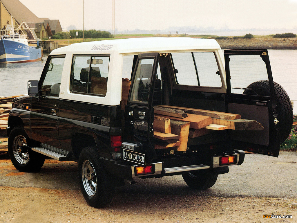 Toyota Land Cruiser II (LJ73) 1990–96 photos (1024 x 768)