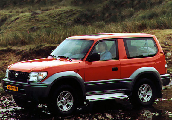 Images of Toyota Land Cruiser 90 3-door (J90W) 1996–99