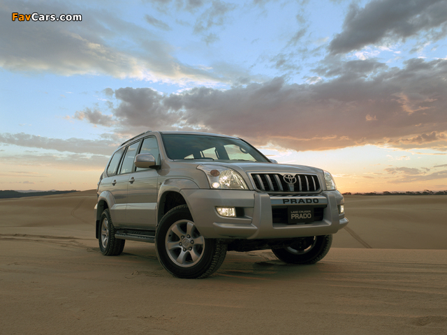 Images of Toyota Land Cruiser Prado 5-door UAE-spec (J120W) 2003–09 (640 x 480)