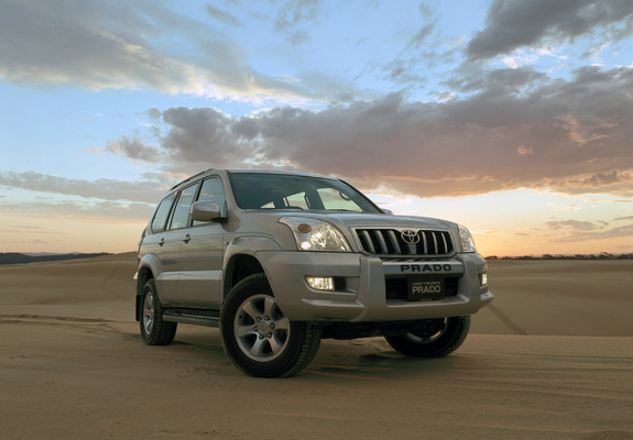 Images of Toyota Land Cruiser Prado 5-door UAE-spec (J120W) 2003–09