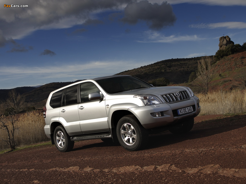 Images of Toyota Land Cruiser Prado 5-door (J120W) 2007–09 (1024 x 768)