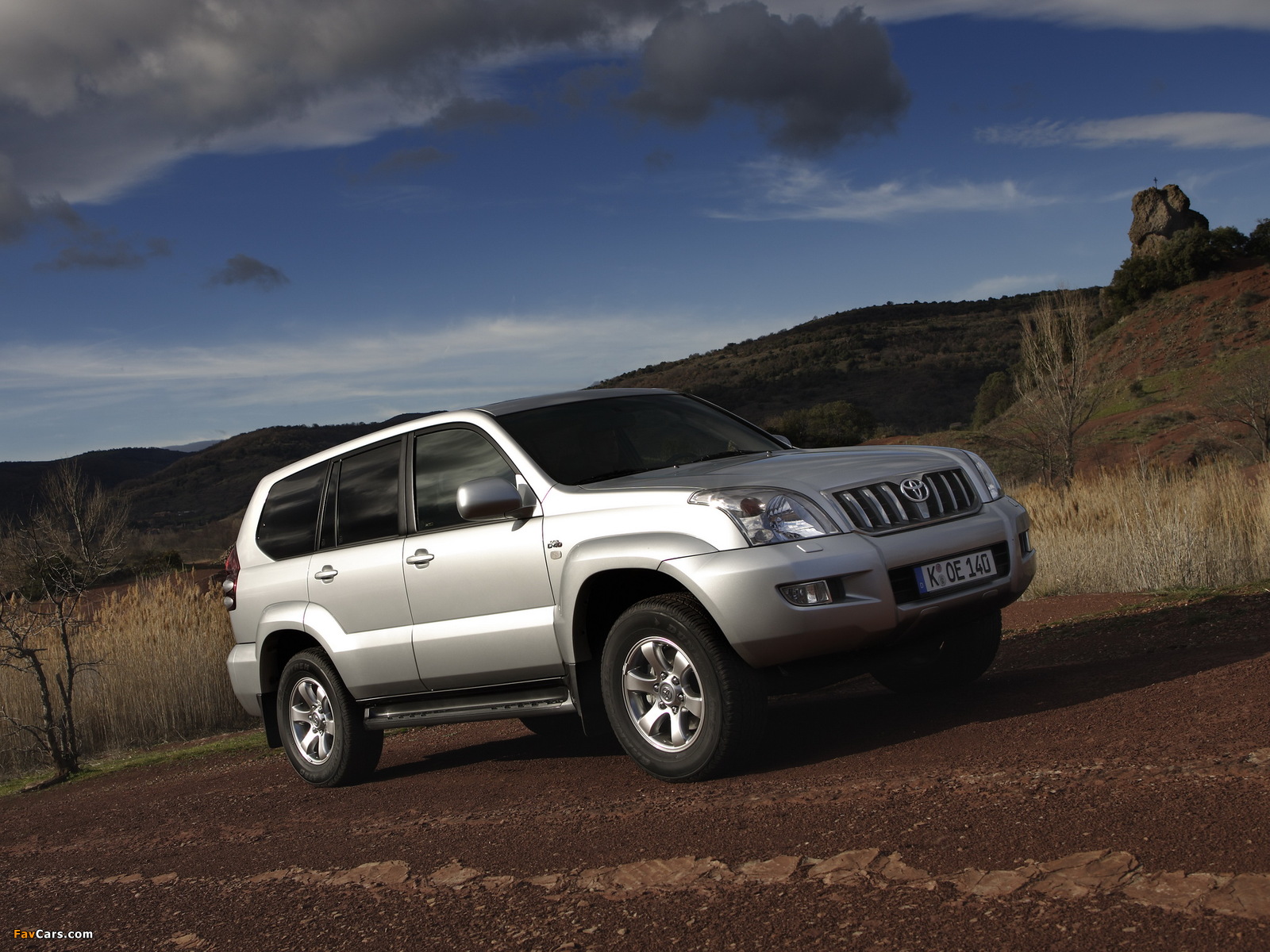 Images of Toyota Land Cruiser Prado 5-door (J120W) 2007–09 (1600 x 1200)