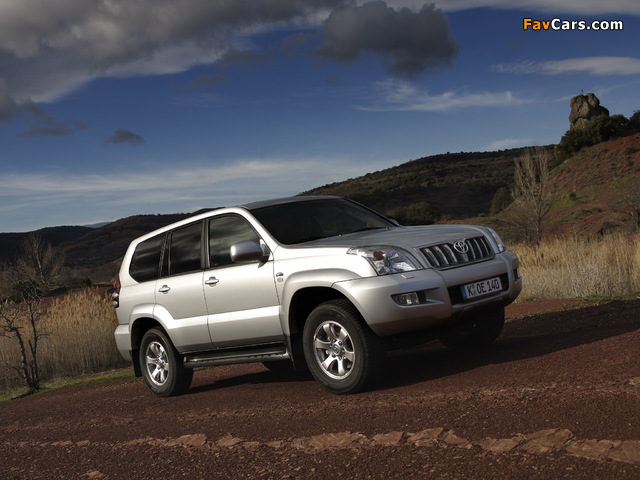 Images of Toyota Land Cruiser Prado 5-door (J120W) 2007–09 (640 x 480)