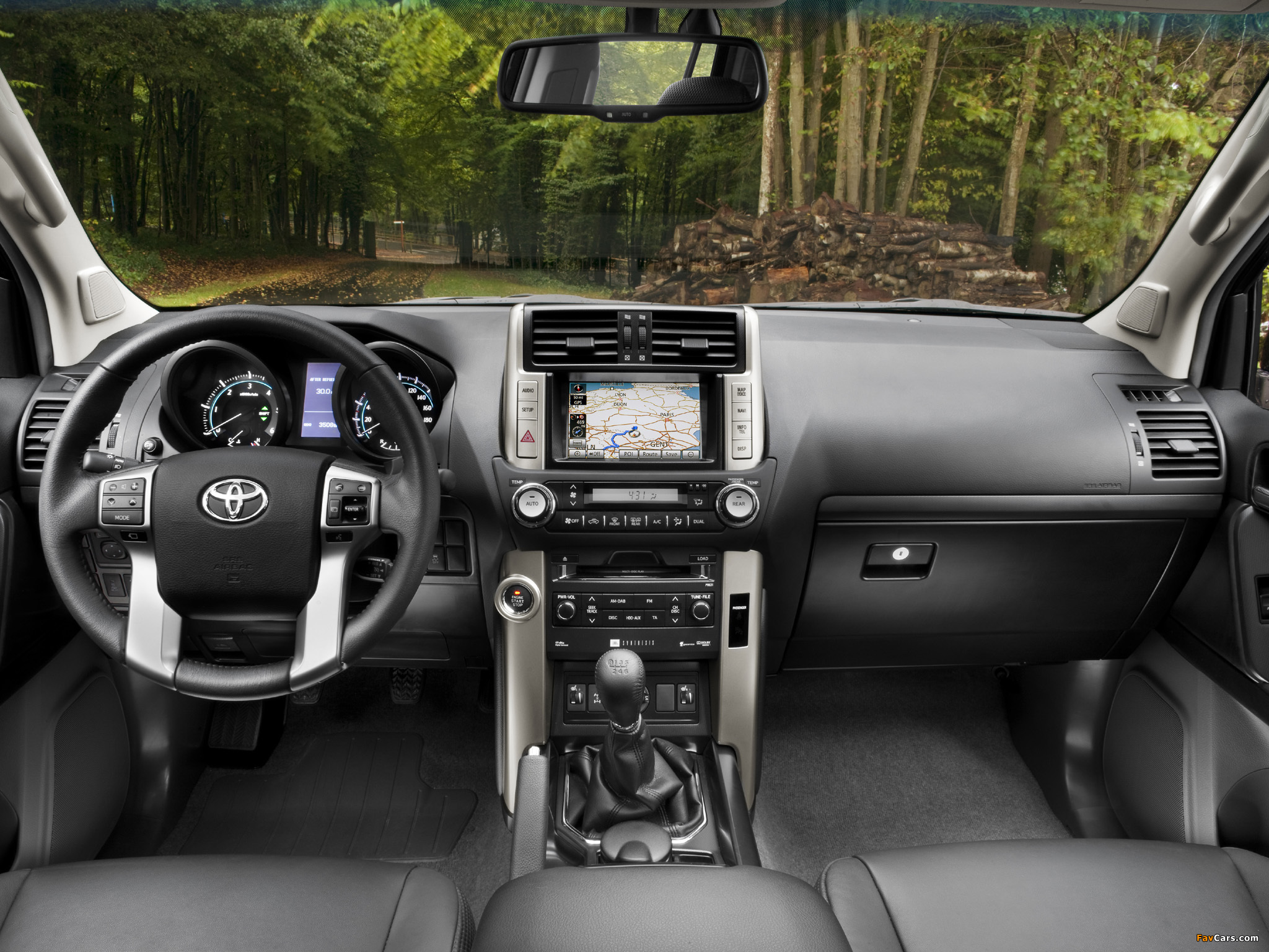 Images of Toyota Land Cruiser Prado 5-door (150) 2009 (2048 x 1536)