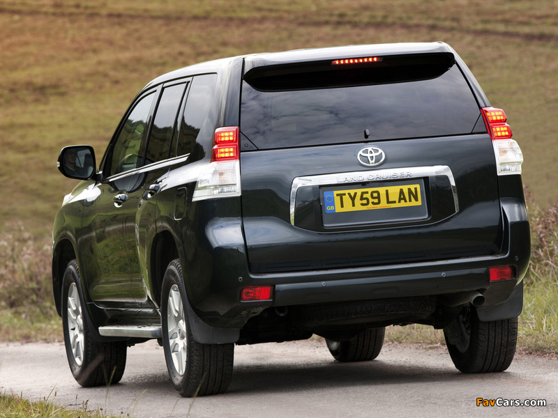 Images of Toyota Land Cruiser Prado 5-door UK-spec (150) 2009 (800 x 600)