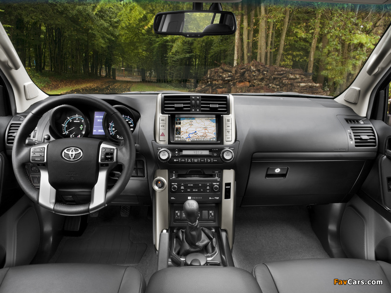 Images of Toyota Land Cruiser Prado 5-door (150) 2009 (800 x 600)