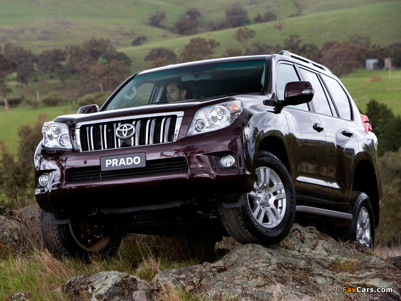 Images of Toyota Land Cruiser Prado 5-door AU-spec (150) 2009 (800 x 600)