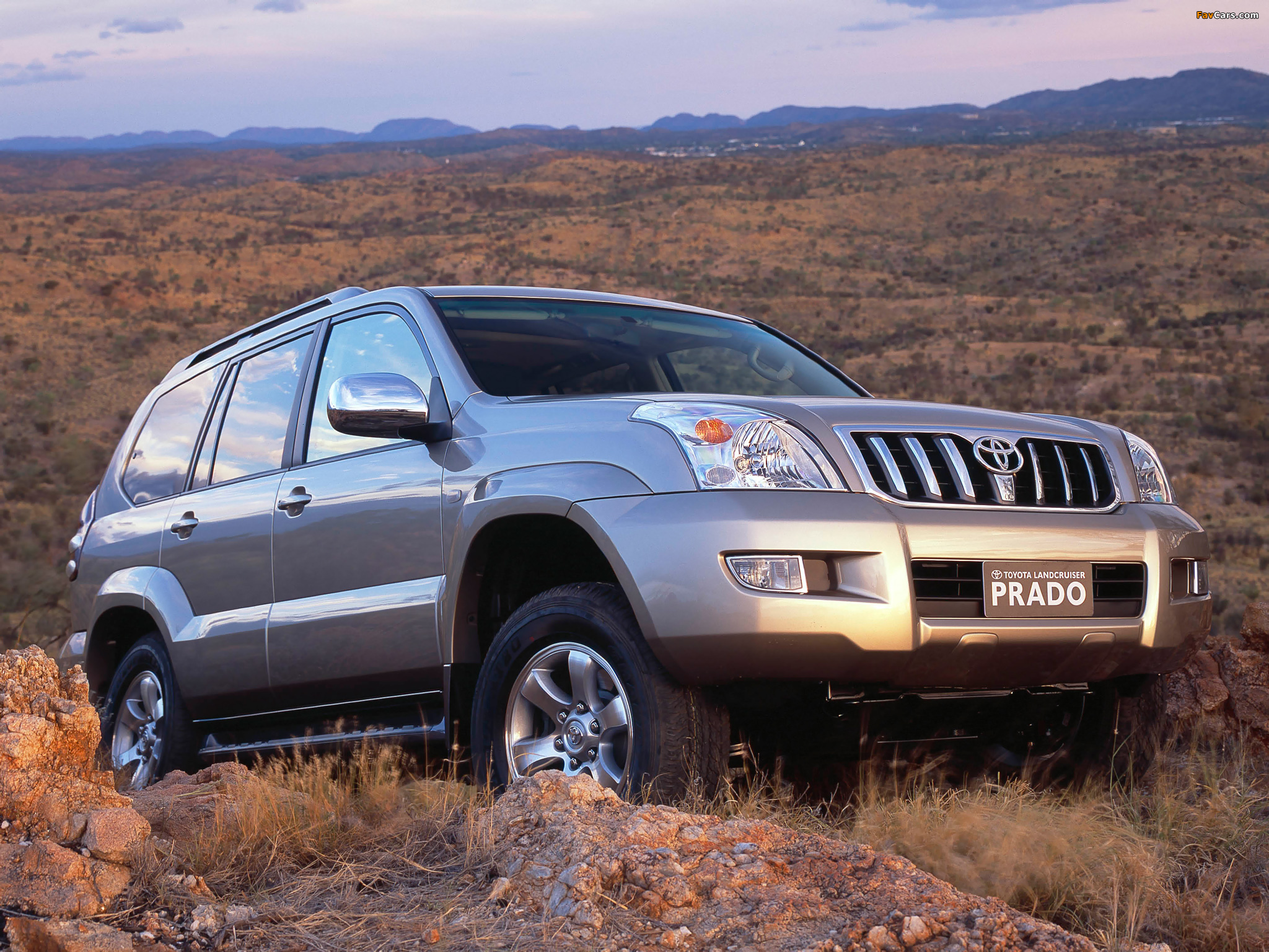 Photos of Toyota Land Cruiser Prado Grande 5-door AU-spec (J120W) 2003–09 (2048 x 1536)