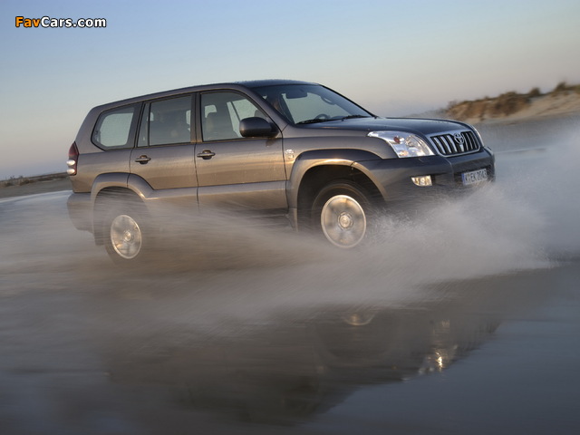 Photos of Toyota Land Cruiser Prado 5-door (J120W) 2007–09 (640 x 480)