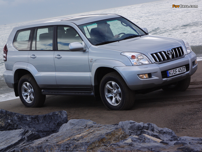 Pictures of Toyota Land Cruiser Prado 5-door (J120W) 2003–07 (800 x 600)