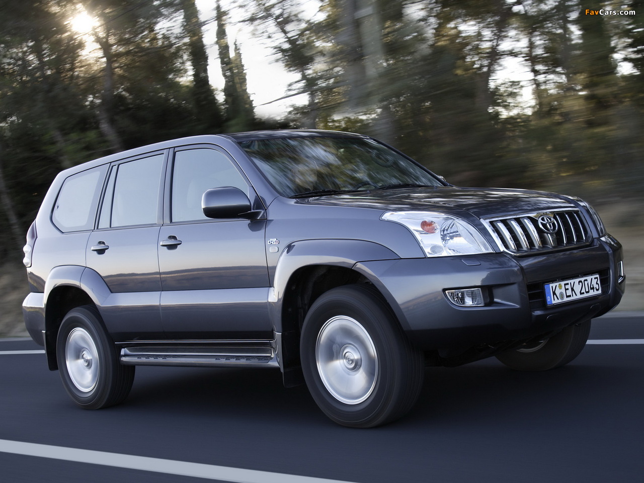 Pictures of Toyota Land Cruiser Prado 5-door (J120W) 2007–09 (1280 x 960)