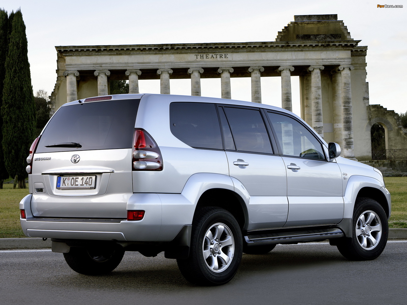 Pictures of Toyota Land Cruiser Prado 5-door (J120W) 2007–09 (1600 x 1200)