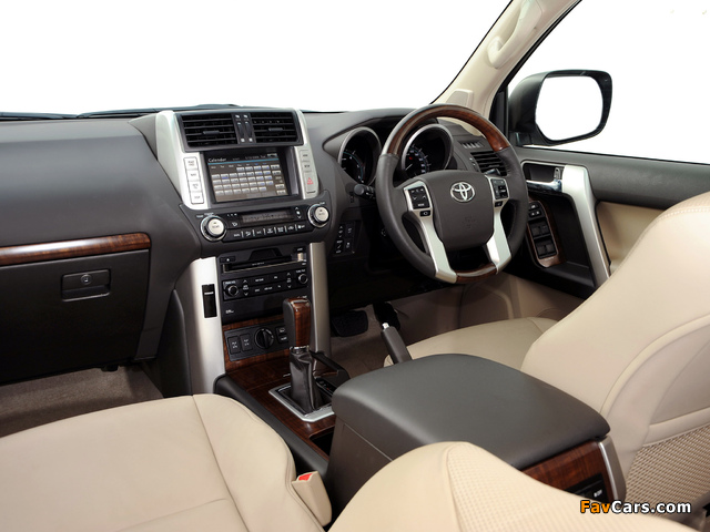Pictures of Toyota Land Cruiser Prado VX 5-door ZA-spec (150) 2009 (640 x 480)