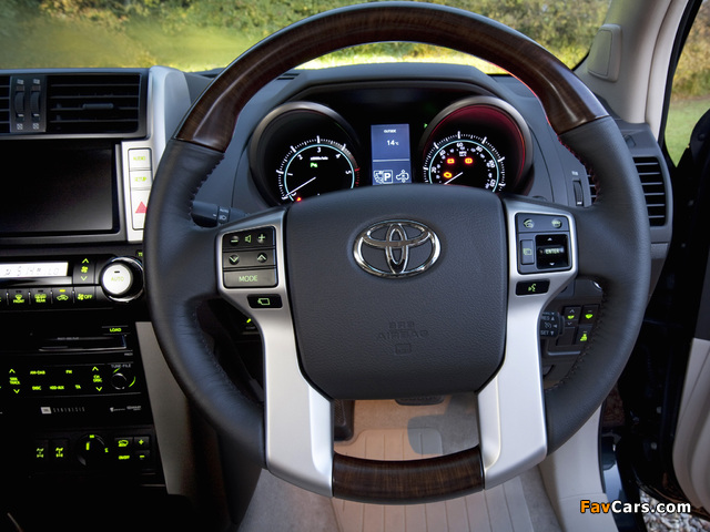 Pictures of Toyota Land Cruiser Prado 5-door UK-spec (150) 2009 (640 x 480)