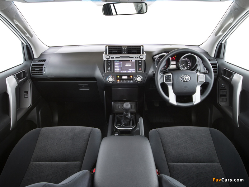 Pictures of Toyota Land Cruiser Prado AU-spec (150) 2013 (800 x 600)