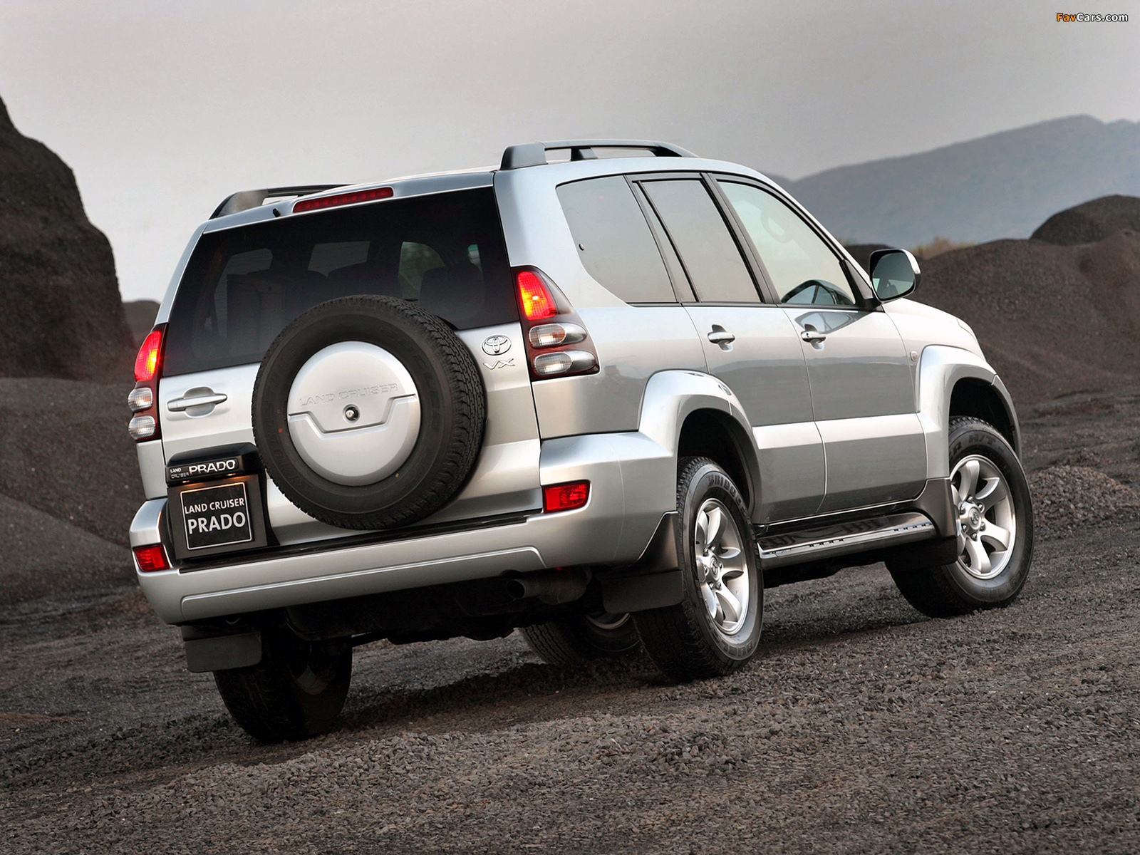 Pictures of Toyota Land Cruiser Prado VX 5-door ZA-spec (J120W) 2003–09 (1600 x 1200)