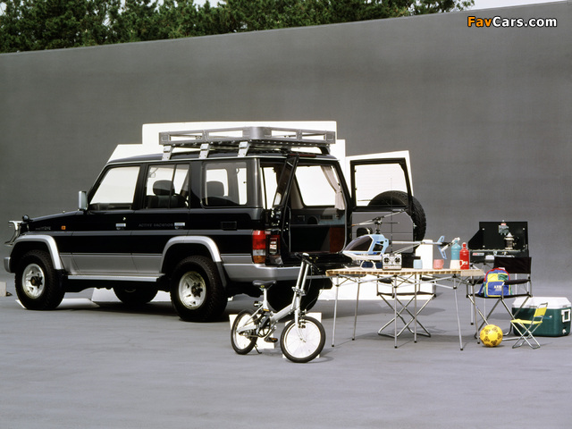 Toyota Land Cruiser Prado Active Vacation (KZJ78) 1994–96 pictures (640 x 480)