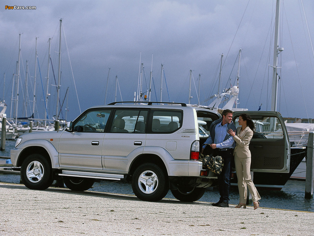 Toyota Land Cruiser 90 5-door 50th Anniversary (J95W) 2001 images (1024 x 768)