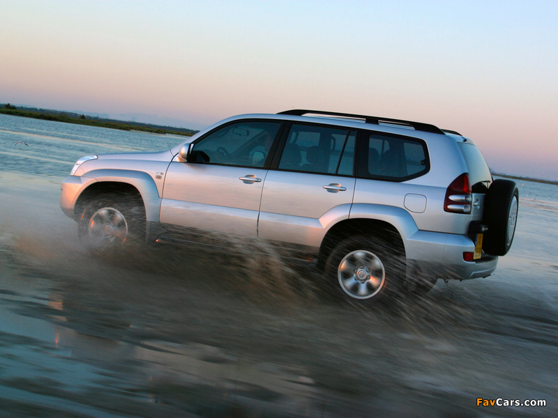 Toyota Land Cruiser Prado 5-door (J120W) 2003–07 photos (800 x 600)