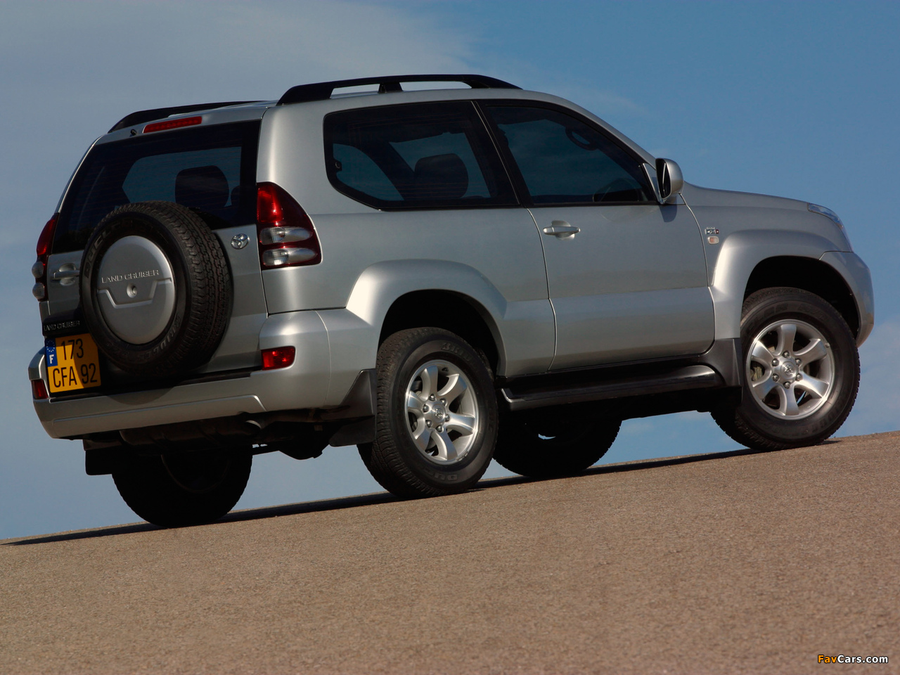 Toyota Land Cruiser Prado 3-door (J125W) 2003–09 photos (1280 x 960)