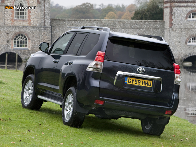 Toyota Land Cruiser Prado 5-door UK-spec (150) 2009 photos (640 x 480)