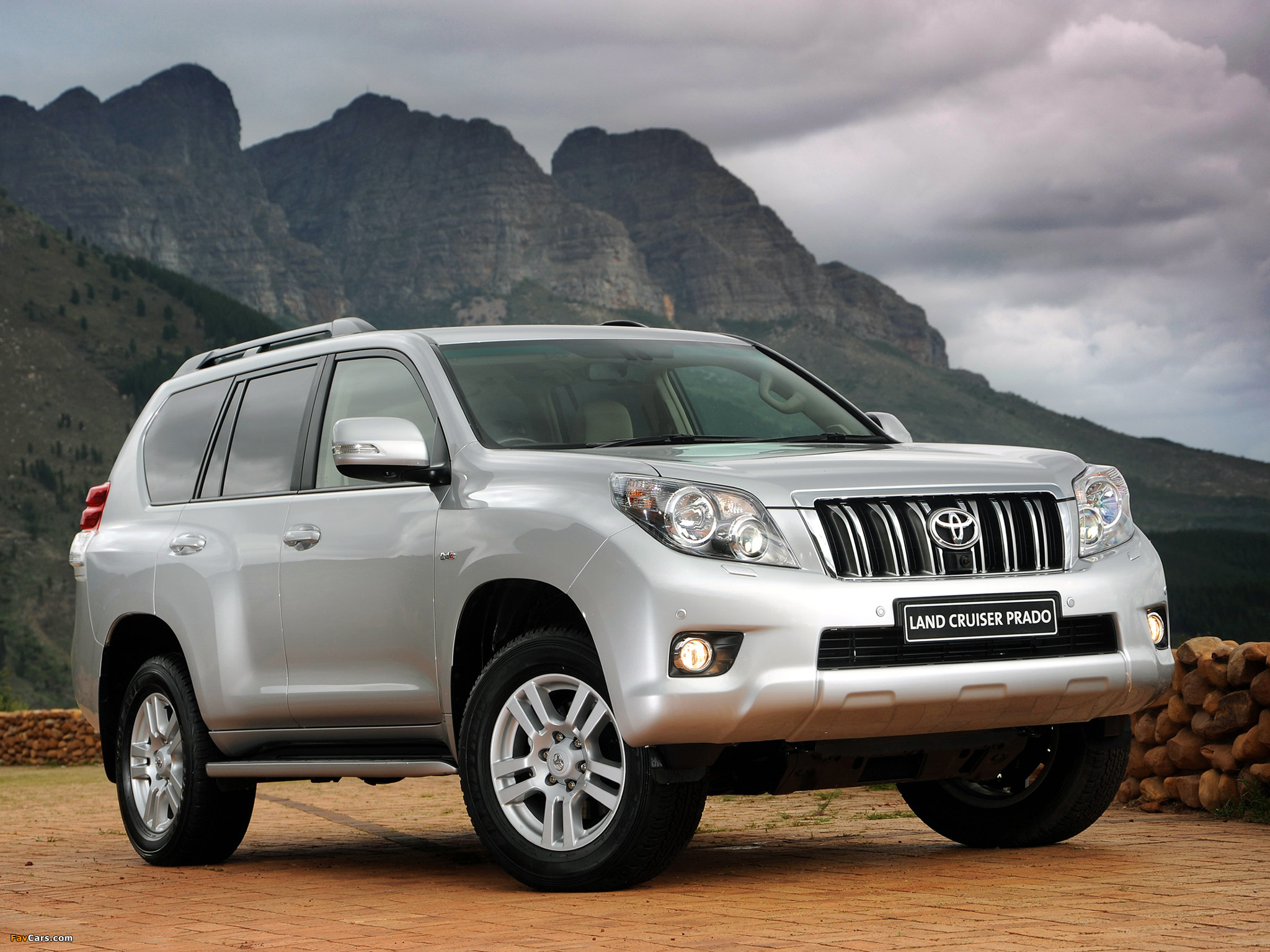 Toyota Land Cruiser Prado VX 5-door ZA-spec (150) 2009 pictures (2048 x 1536)